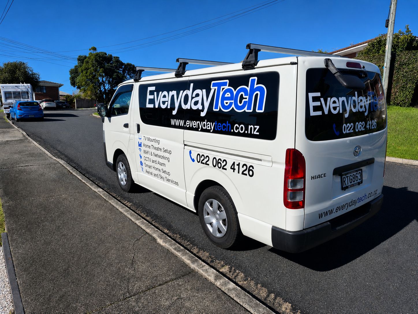 Everydaytech branded van